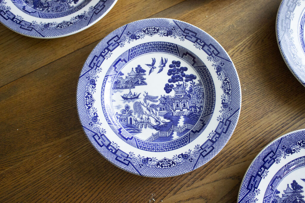 Things to Collect: Blue Willow Salad Plate