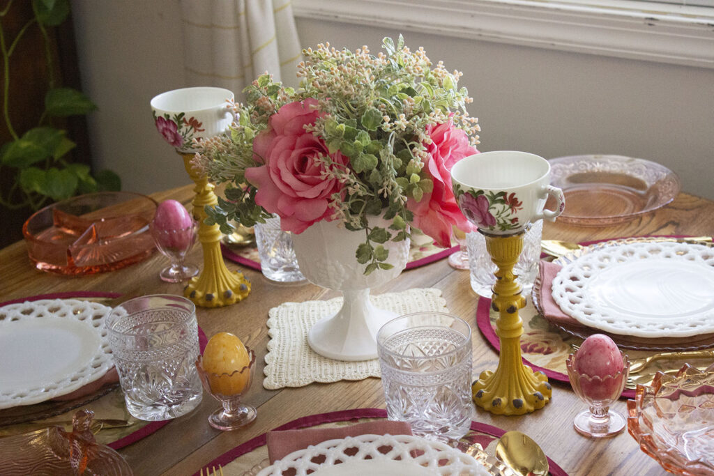 Simple Easter Tablescape Ideas