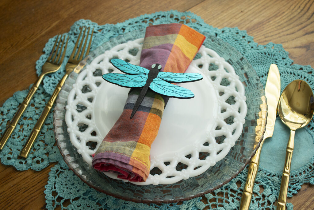DIY Napkin Rings: Blue Dragonfly Napkin Ring