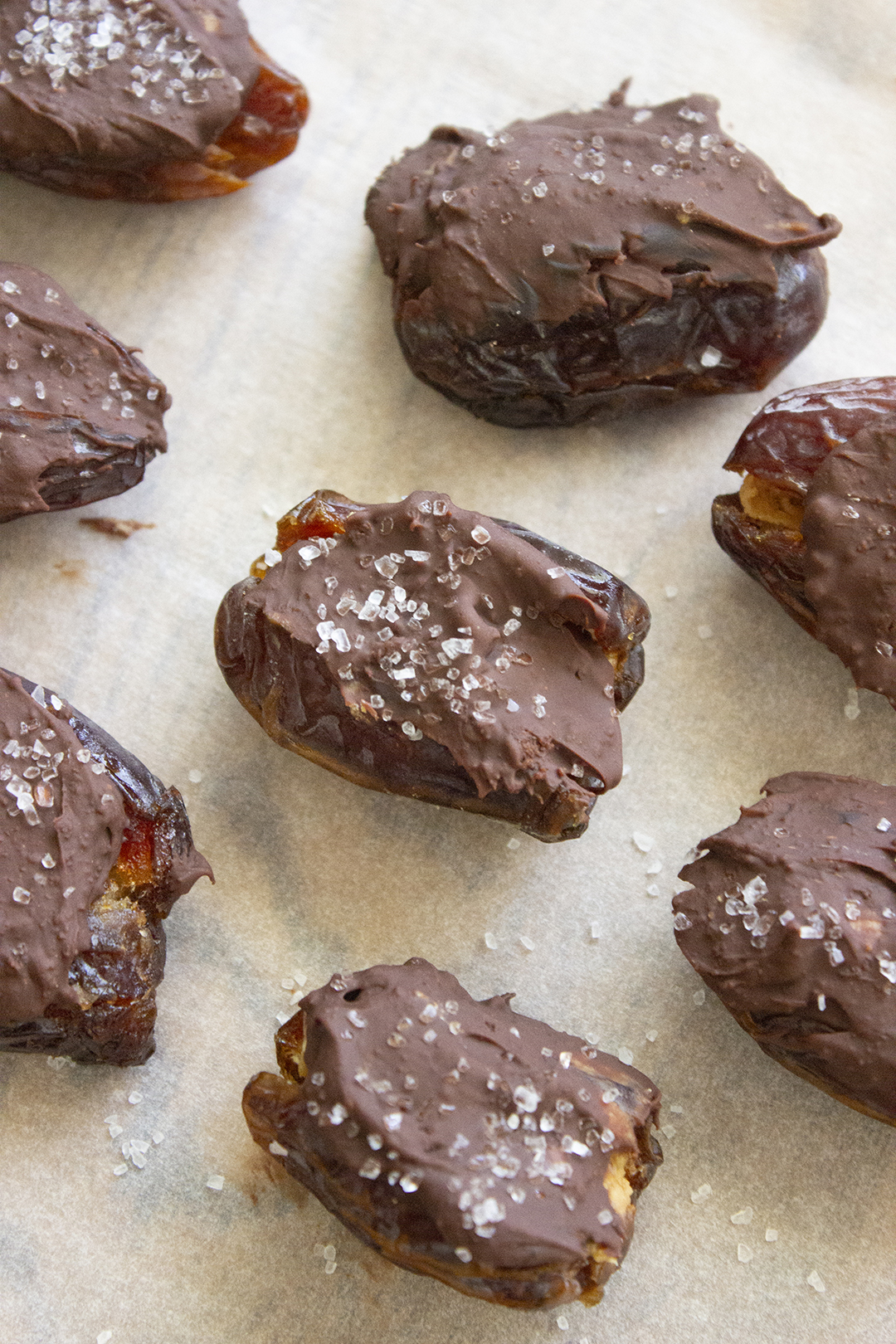 Easy Dates Recipe: Chocolate Butterscotch Dates