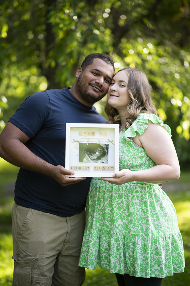 Lauren Correa maternity photoshoot